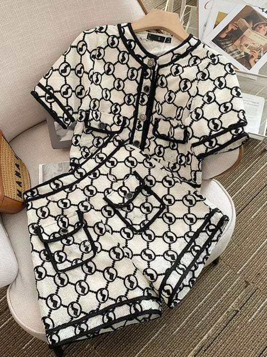2 Piece Sets Shorts Outfits Retro Printed Single-Breasted Short Coat + High Waist Slim Shorts Matching Suits