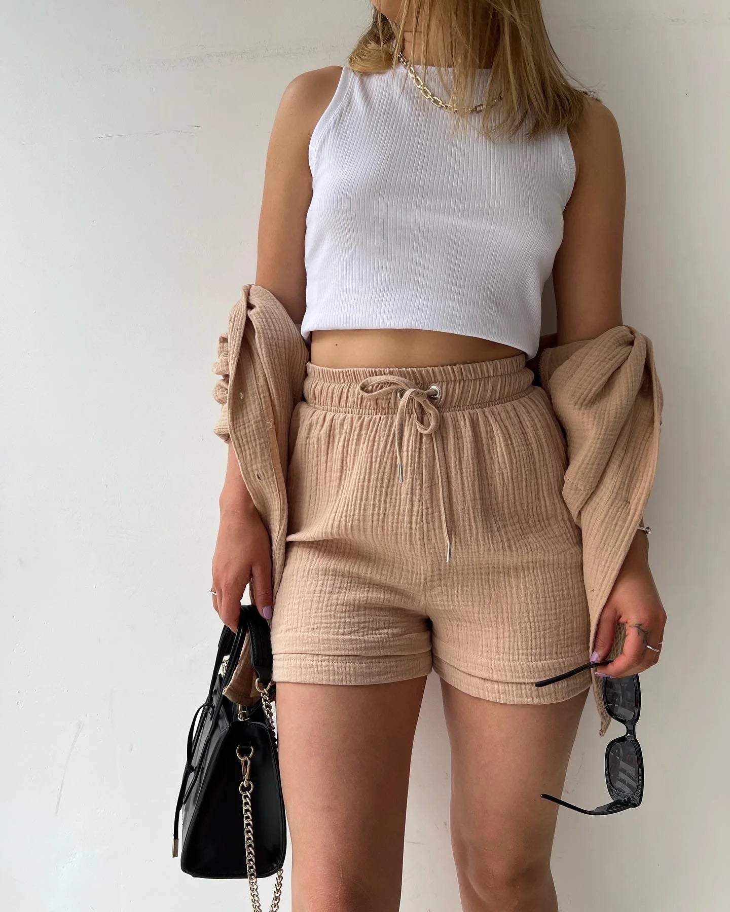 Women's Wrinkled Lapel Long-sleeved Shirt High-waist Drawstring Shorts Commuter Fashion Casual Two-piece Set