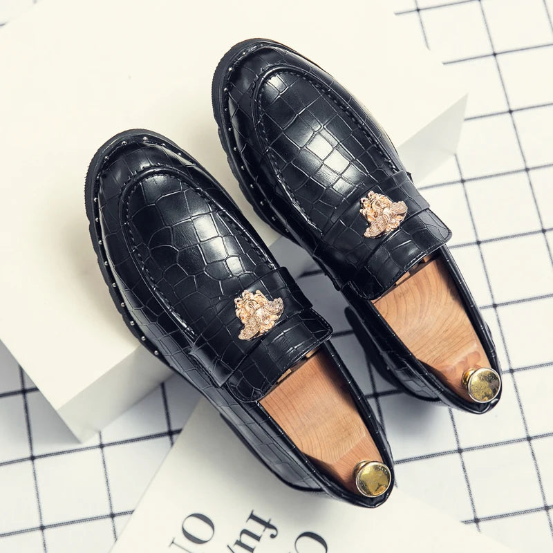 Black men's leather shoes designer loafers pointed toe brogues men's formal wear brand shoes high quality